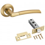 Комплект дверных ручек Kerron KM-9015 без запирания, алюминий, цвет матовое золото/глянцевый хром